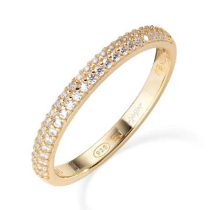 Un classico intramontabile rivisitato con eleganza: l’anello Amen RPAGB in argento dorato conquista con la sua luce raffinata e zirconi bianchi.