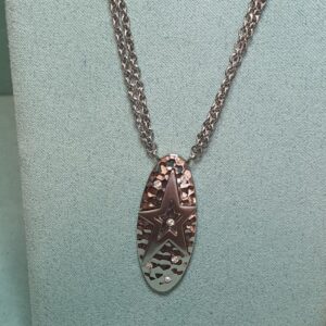 Collana Thierry Mugler con pendente ovale (mod.3660895570995)